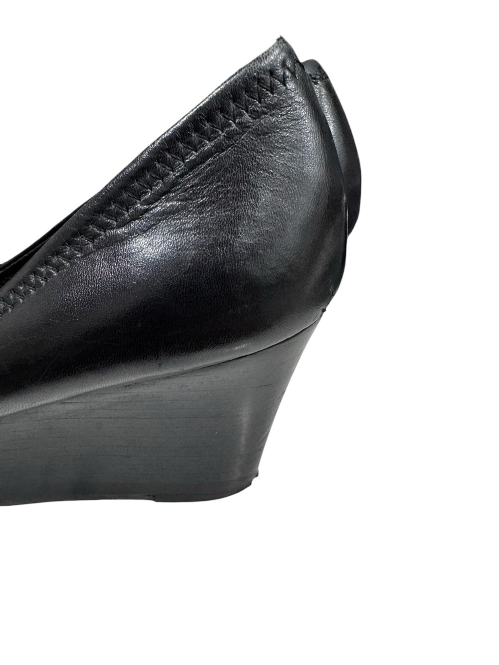 Tory Burch Black Leather Flats with Gold Logo Medallion - Picture 8 of 12